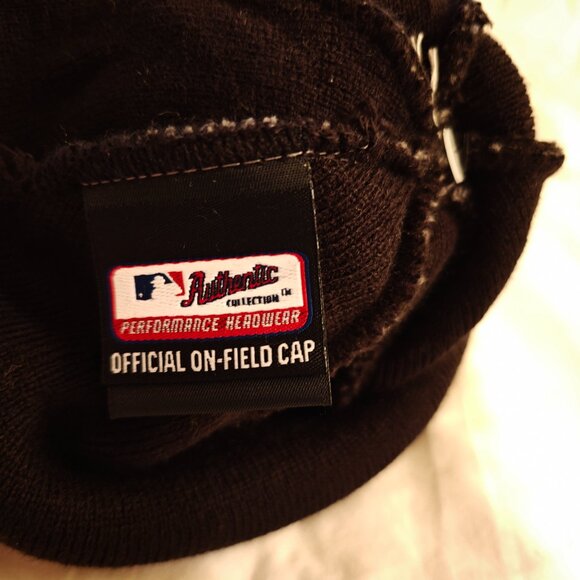 New Era 2024 Los Angeles Dodgers Beanie Locker Room Knit Hat World Series NLCS - Picture 11 of 13